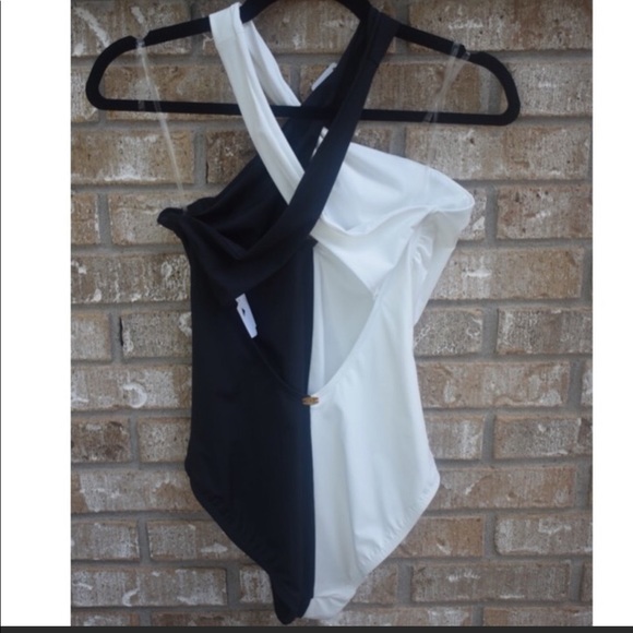 Amoressa Domino Jinx Twist One-Piece B&W Swimsuit - Picture 7 of 8